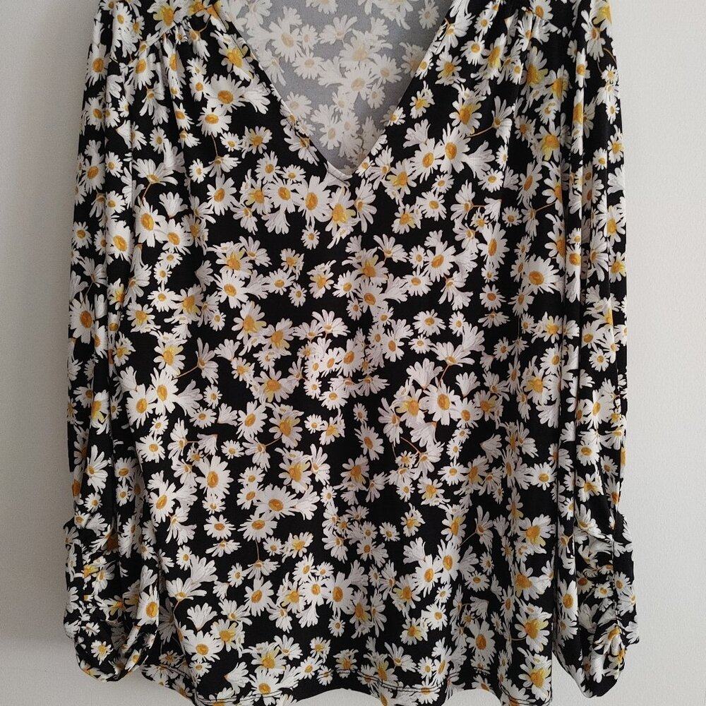 Karl Lagerfeld 3/4 sleeve top